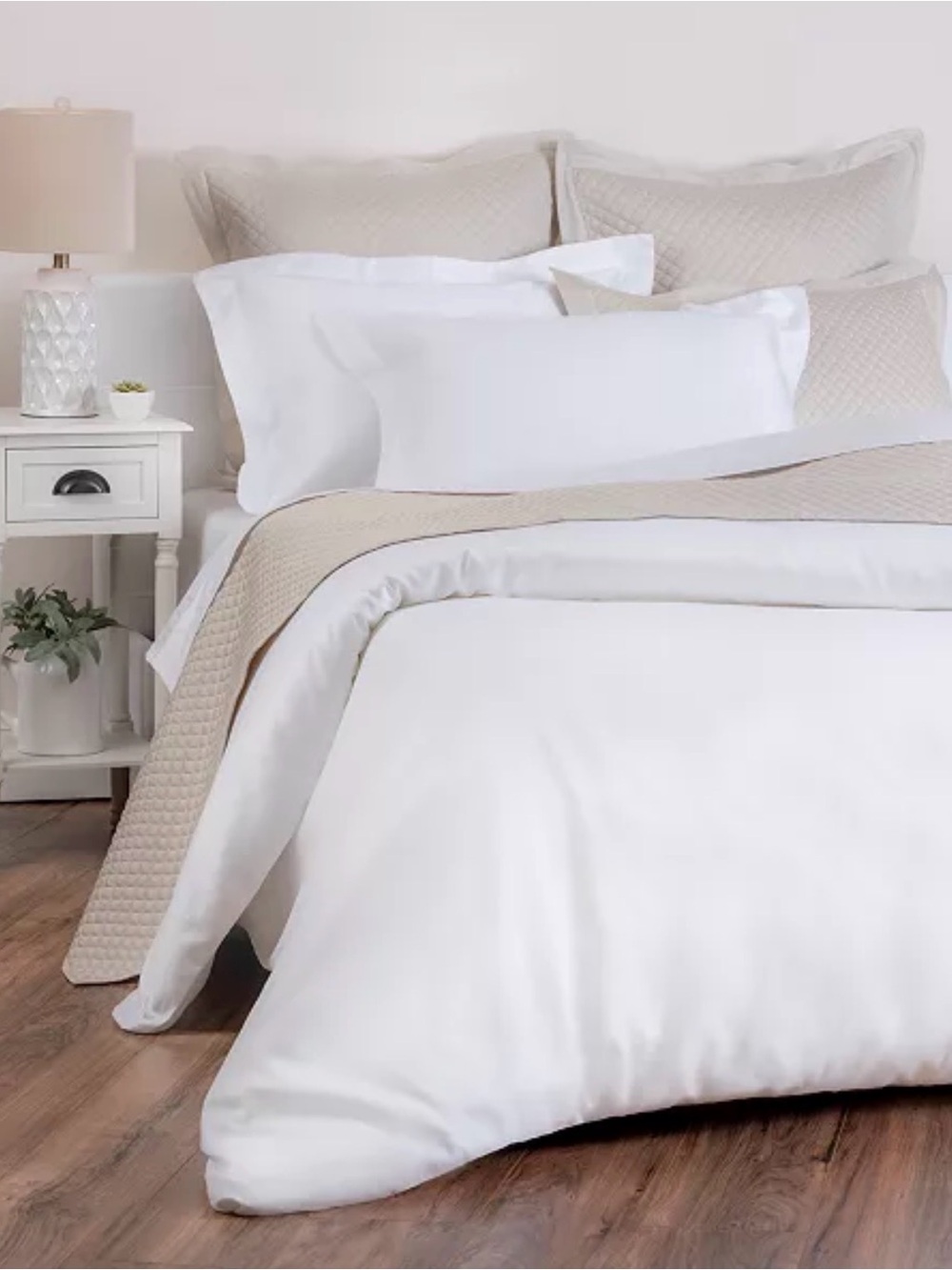 Charter Club Damask Solid 550 TC FULL / QUEEN Duvet & Shams Set White
